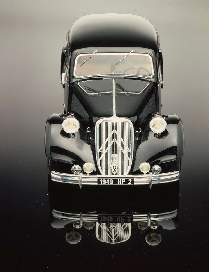 Heller Kit Montado SB 1/43 - Citroën Traction Course Lagos Nórdicos Heller Kit Montado SB 1/43 - Citroën Traction Course Lagos Nórdicos